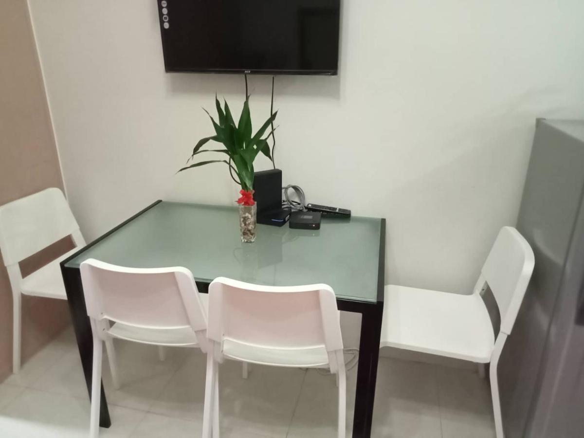 Affordable Condotel Near Manila Airport Екстериор снимка
