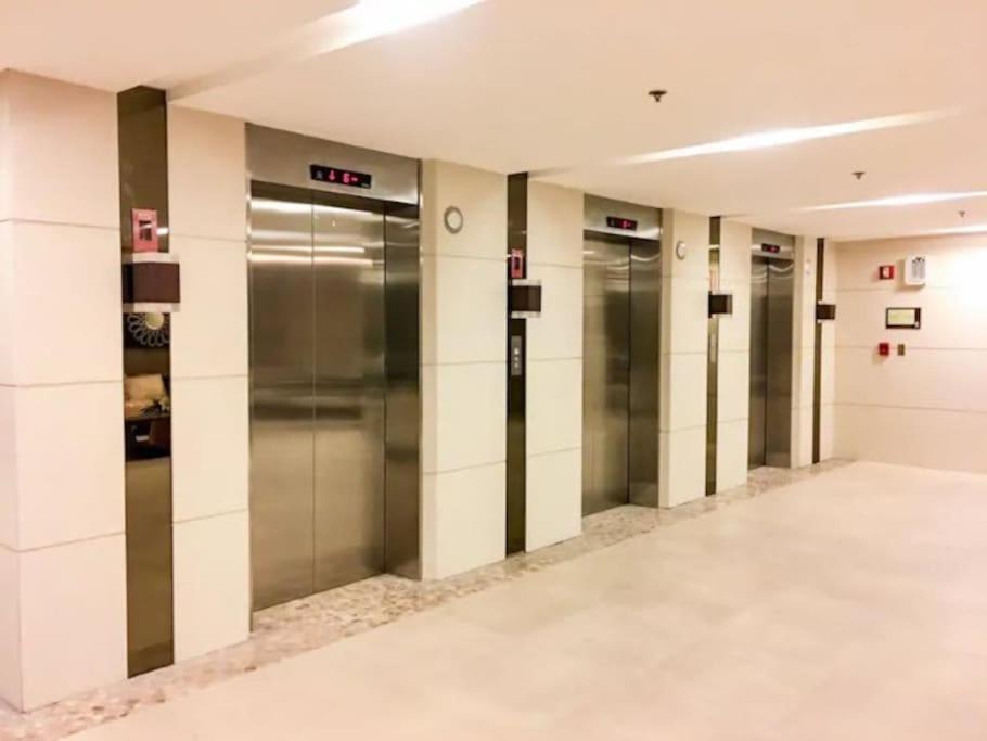 Affordable Condotel Near Manila Airport Екстериор снимка